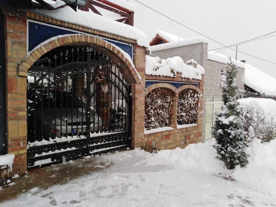Apartman Vrdnicak Vrdnik Exterior foto